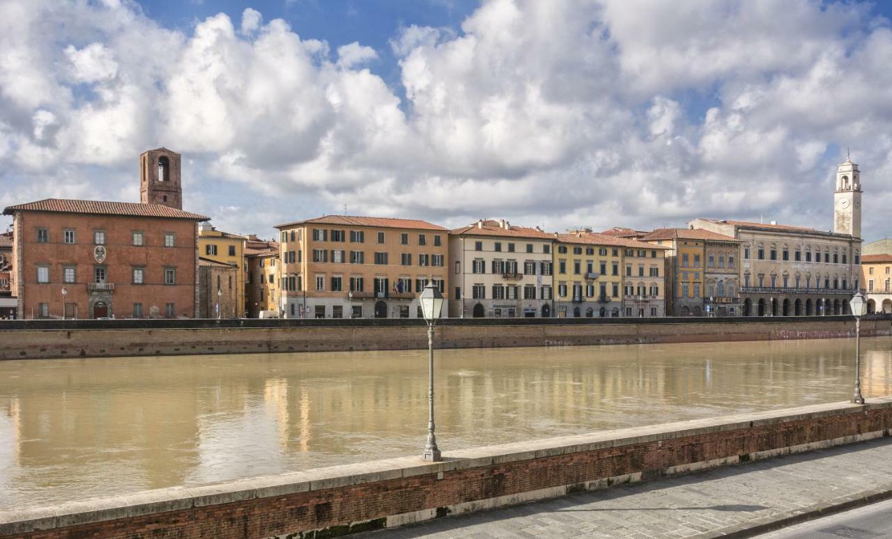 The River Pisa Exterior photo